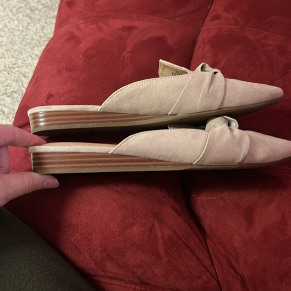 Like new mule slides size 10 faux suede - Picture 7 of 8